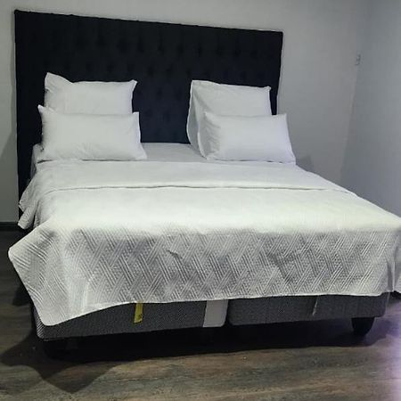 Silent Corner Guest House روديبورت المظهر الخارجي الصورة